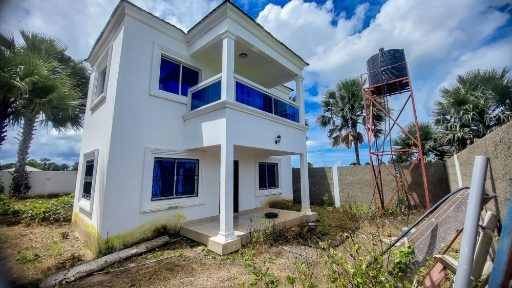 product-name:2-storey building for sale in sanyang, supplier-name:Gamrealty Rea-estate